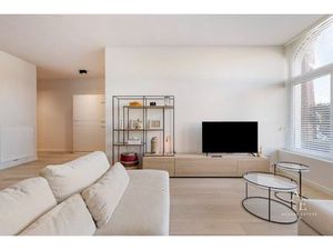 KNOKKE/DUINBERGEN-Gelijkvloers appartement met garage!