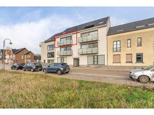 Comfortabel investeringsappartement met 2 slaapkamers en garage  in dorpskern