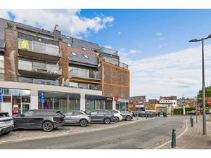 Instapklaar appartement met terras en garage op centrale ligging