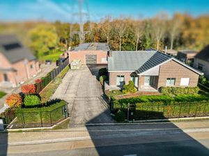 Vrijstaande woning mét magazijn (415m²) op een perceel van 2277m² te Bornem