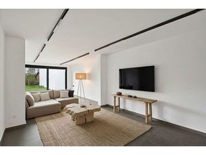 Modern comfort in een tijdloze halfopen bebouwing