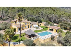 Achat Maison 12 pièces 462m² LA FARLEDE 83210