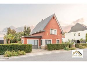 Instapklare open bebouwing op zeer centrale ligging!