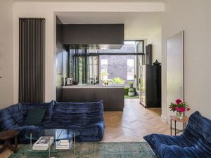 Bijzondere ‘Fin de siècle’ herenwoning  rustig gelegen nabij Dok-Noord.