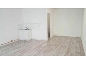 Location Fonds de commerce 1 pièces 31 m2 à Saint-Laurent-de-Carnols