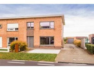 Huis te koop in Waarschoot