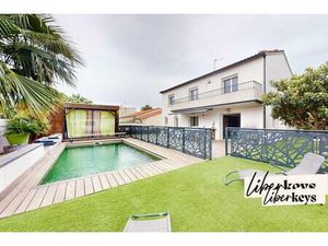 Magnifique Villa 6 pièces 180 m² Piscine Pool House Terrain de Pétanque 575.000€