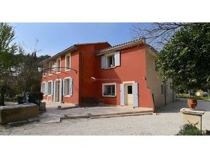 Villa de 5 chambres de luxe en vente Carpentras  France