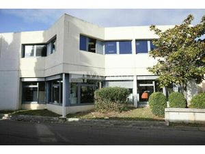 Location bureau 430 m² à Vitrolles (13127)