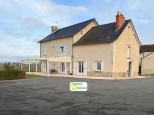 Vente maison 5 pièces 158 m² à Saint-Sauveur (86100)  281 000 €