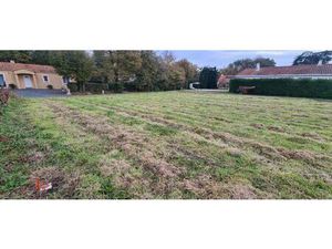 Terrain Constructible Village Gorges 442 M²  non viabilisé et libre de constructeur (Lot 3