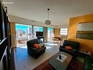 Très bel appartement spacieux dans un immeuble sécurisé de bon standing avec gardien