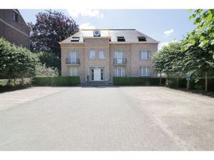 Appartement  2 slpk  autostaanplaats in carport