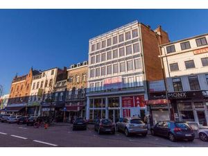 Kantorencomplex vlakbij station Hasselt te huur