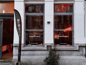 Handelspand met tuin in hip Antwerpen Zuid