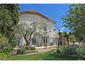 A vendre - Maisons au coeur du village - Saint-Rémy-de-Provence