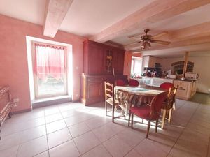 Vente maison 7 pièces 190 m² L'Isle-sur-le-Doubs (25250)