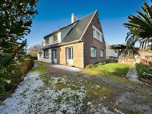 Vente immeuble 7 pièces 158 m² à Hillion (22120)  315 000 €