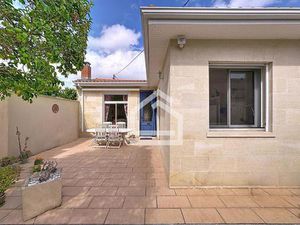 Bordeaux Saint Augustin - Double Échoppe de plain-pied de 5 pièces avec jardin et garage.