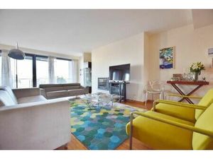 Appartement à louer avec garage et terrasse   Ixelles (VBD60722)