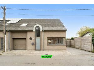 Huis te koop in Boekhoute met 3 slaapkamers