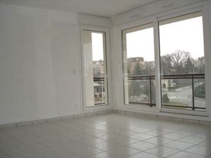 Location appartement 2 pièces 54m2 Ville-la-Grand 74100 - 1015 € - Surface Privée