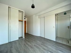 Location appartement 1 pièce  17.00m²  Reims