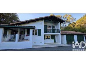 Vente Maison Piscine à Saint-Palais (64120) : à vendre Piscine / 148m² Saint-Palais