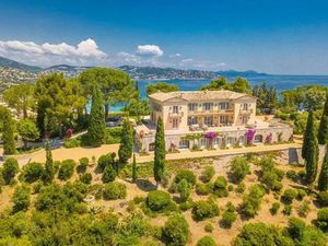 Villa de 9 pièces de luxe en location Sainte-Maxime  Provence-Alpes-Côte d'Azur