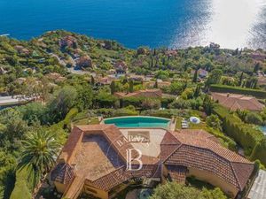 Villa de luxe de 5 pièces en location Théoule-sur-Mer  Provence-Alpes-Côte d'Azur