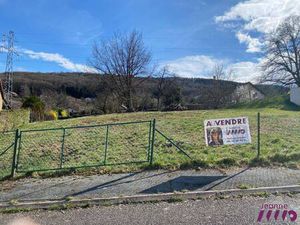 Terrain constructible viabilisé à vendre