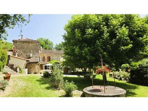 Ancien moulin à eau XVIIe oasis de charme dans campagne cordaise
