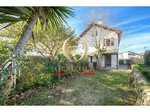 Bidart / Parlementia ? Maison avec vue mer  jardin et potentiel  à proximité immédiate de.