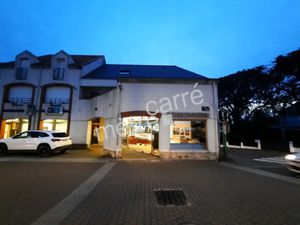 LOCAL COMMERCIAL A VENDRE OU A LOUER - SAINT HERBLAIN