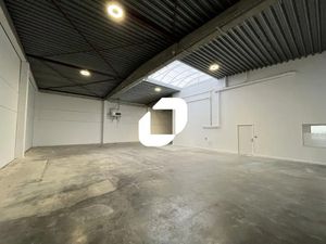 A LOUER  BELLE REHABILITATION - PROCHE AUTOROUTE