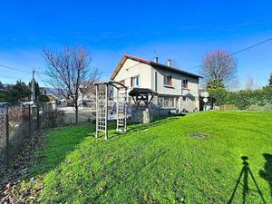 Maison traditionnelle de 112 m² à Domene