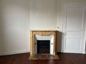 Location Appartement 2 pièces à Angers Centre (49000) : à louer 2 pièces / 58m² Angers Cen