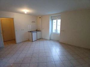 Location Appartement 2 pièces à Laval (53000) : à louer 2 pièces / 42m² Laval