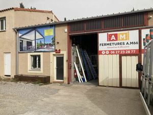 Location local commercial 185m2 Canohès 66680 - 950 € - Surface Privée