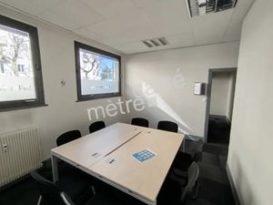 BUREAUX A VENDRE OU A LOUER - ROUTE DE VANNES