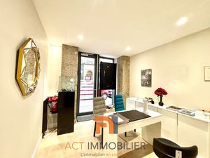 LYON PRESQU'ÎLE CARRÉ D'OR LOCAL 24 M2 SÉCURISÉ ÉTAT NEUF