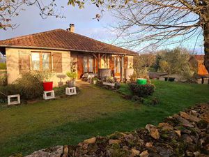 Spacieuse maison offrant la possibilité d'être divisée en deux logements indépendants   sa