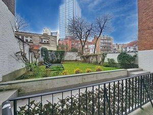 Appartement à louer avec terrasse et jardin   Ixelles (VBD60783)