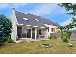 Maison familiale avec garage double et jardin à l'ouest  toutes commodités  gare à 15...