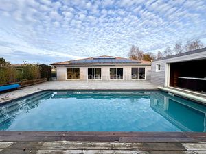 Vente maison 9 pièces 273 m² à Grayan-et-l'Hôpital (33590)  550 000 €