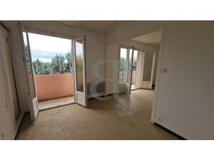 Vente appartement 3 pièces 61 m² à Valreas (84600)  65 000 €