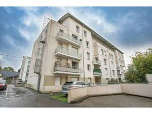 Vente Appartement 4 pièces à Nantes Rond-Point de Paris - Blanche de Castille (44000) : à 