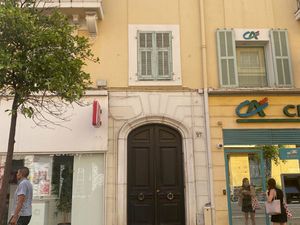 REPUBLIQUE / PLACE PELLEGRINI - 27 Avenue de la République