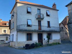 Maison de ville 150m et dépendance 35m2