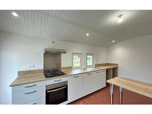 Location maison  m² T-3 à Renung  765 €
